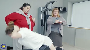 Highly Massive Plumper lesbians sharing youthful woman in gym